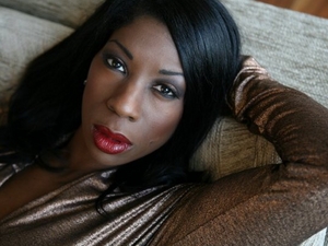Heather Small artist photo