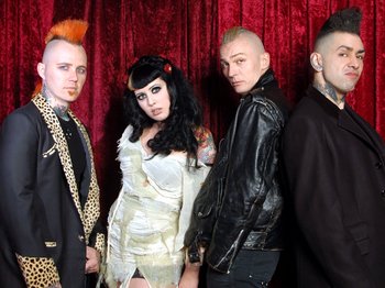 The HorrorPops artist photo