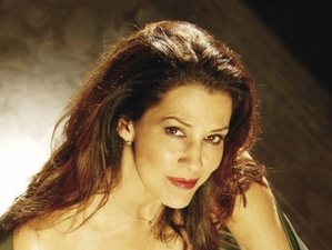 Rita Coolidge artist photo