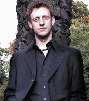 Tim Van Eyken artist photo