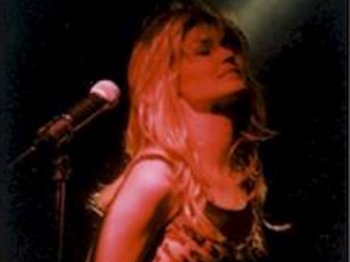 Def Dum & Blondie artist photo