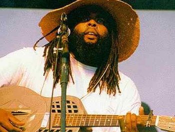 Alvin Youngblood Hart artist photo