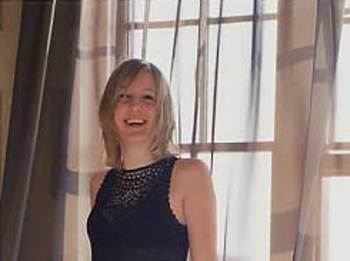 Hayley Hutchinson artist photo