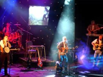Hotel California artist photo