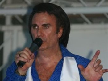 Ian Scott as Tom Jones and Neil Diamond artist photo