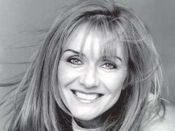 Frances Black artist photo