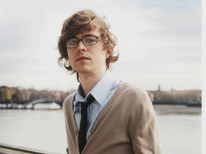 Tom Vek artist photo