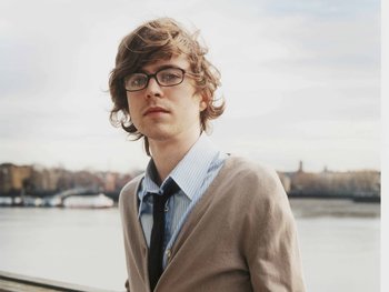 Tom Vek artist photo