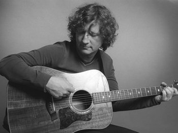 Glenn Tilbrook artist photo