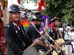 Hobo Jones and the Junkyard Dogs artist photo