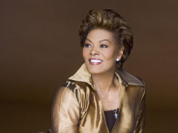 Dionne Warwick artist photo