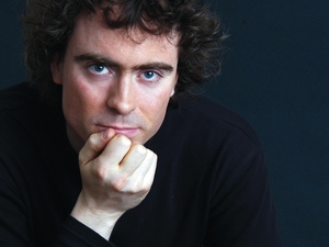 Paul Lewis artist photo