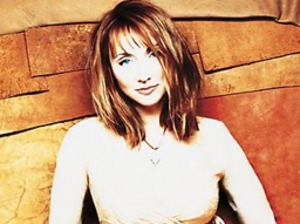 Pam Tillis artist photo