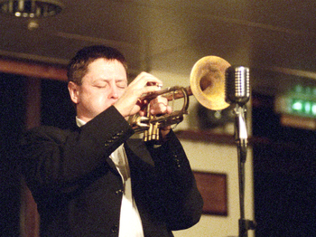 Guy Barker artist photo