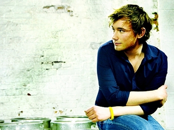 Lee Broderick artist photo