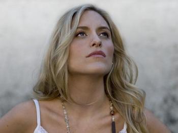 Laura Critchley artist photo