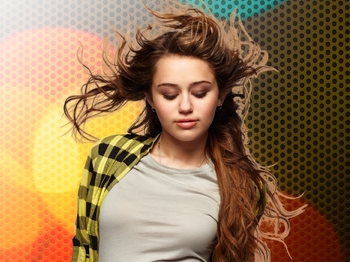 Miley Cyrus artist photo