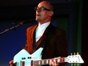 Andy Fairweather Low artist photo
