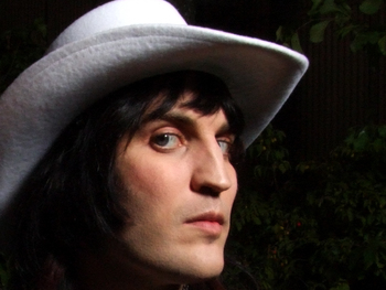 Noel Fielding artist photo