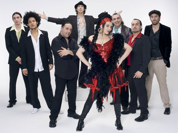 Ojos de Brujo artist photo