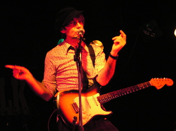 Vinny Peculiar artist photo