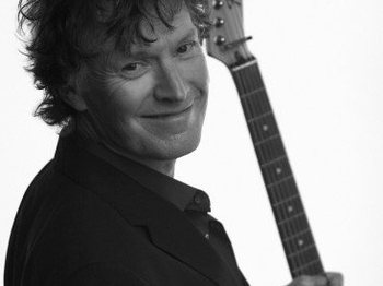 Steve Winwood artist photo