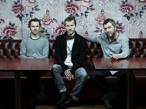Doves artist photo