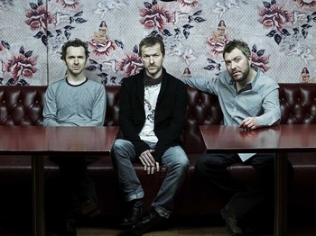Doves artist photo