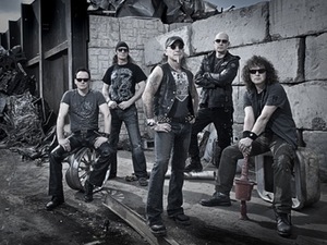 Accept artist photo