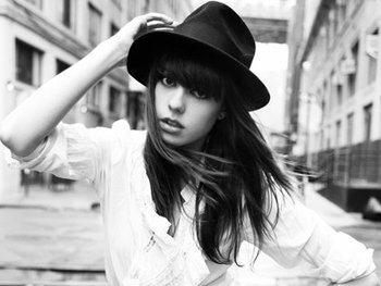 Diane Birch artist photo