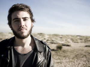 Matt Corby artist photo