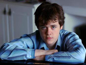 Benjamin Grosvenor artist photo