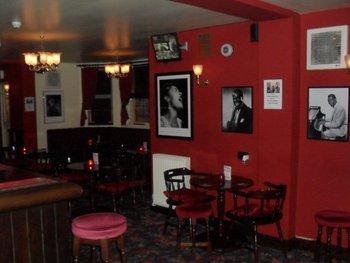 Hope's Bar (Formerly Ronnies Bar) venue photo