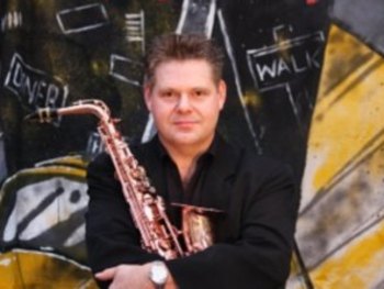 Sax Appeal : Derek Nash + Scott Garland + Bob McKay + Gary Plumley + Pete Adams + Mike Bradley + Phil Scragg picture