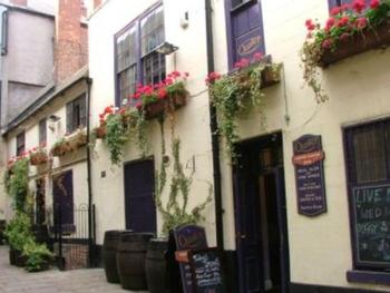 The Quakerhouse venue photo