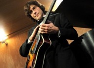 Frank Vignola artist photo