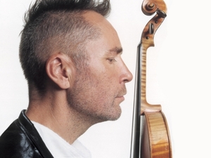 Nigel Kennedy artist photo