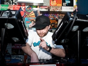 DJ Moneyshot artist photo