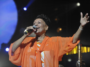 Omara Portuondo artist photo