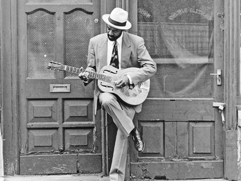 Michael Roach artist photo