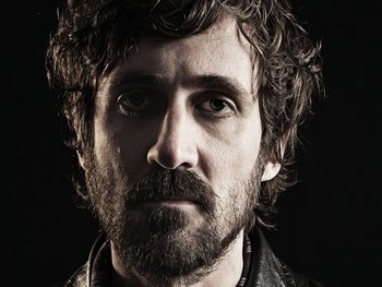 Gareth Liddiard artist photo