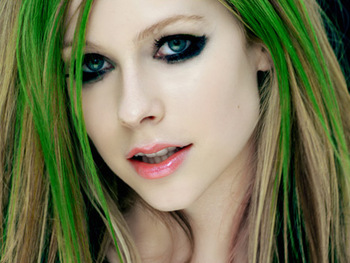 Avril Lavigne artist photo