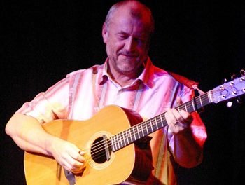 Bob Fox artist photo