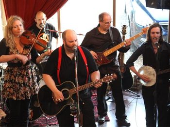 The Cracklin' Griffins artist photo