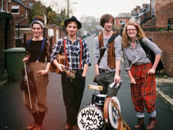 Holy Moly & The Crackers artist photo
