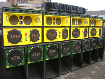 Dr Huxtable (Axis Soundsystem) artist photo