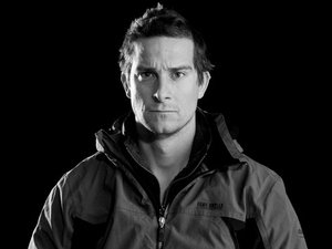 Bear Grylls artist photo