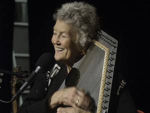 Peggy Seeger artist photo