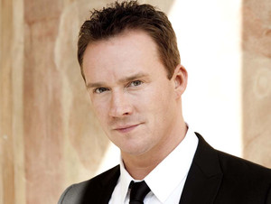 Russell Watson artist photo