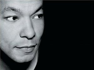 Roland Gift artist photo